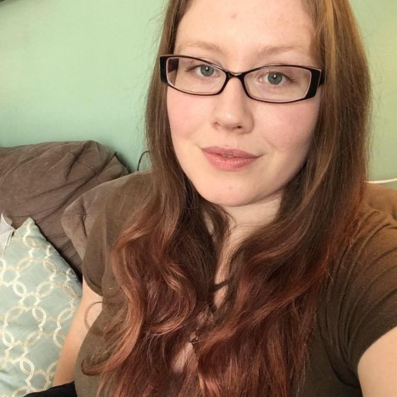 Meet your Posher, Sarah - Picture 1 of 1